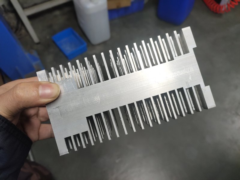 固态继电器散热片半成品