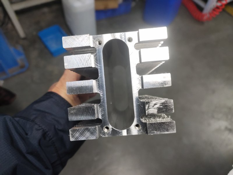 固态继电器散热片半成品