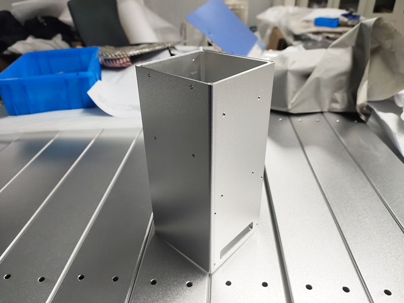 CNC精密加工-设备外壳